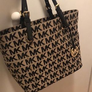 Michael Kohrs Tote